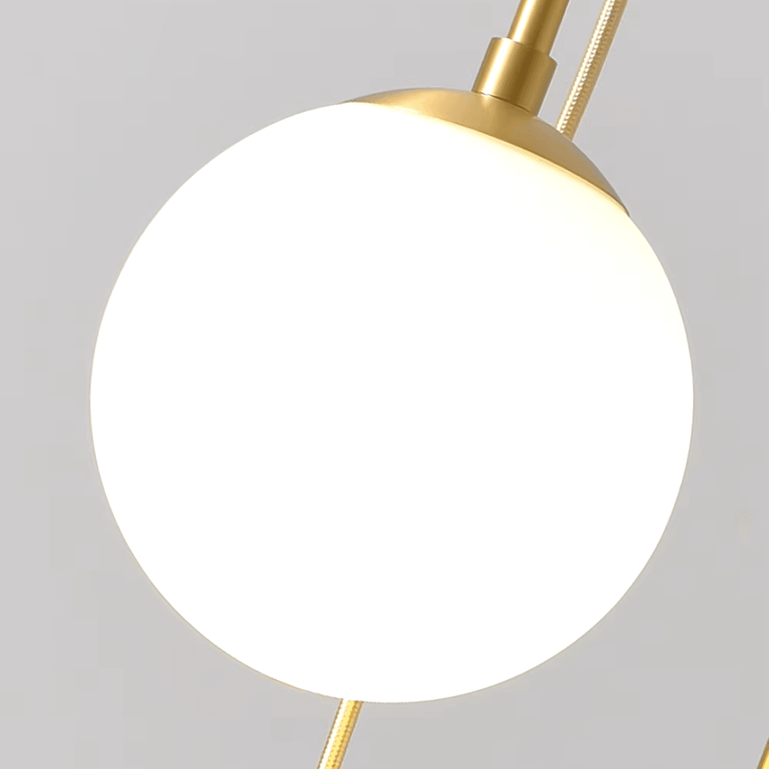 Británica Nordische Kugel-Hängeleuchte